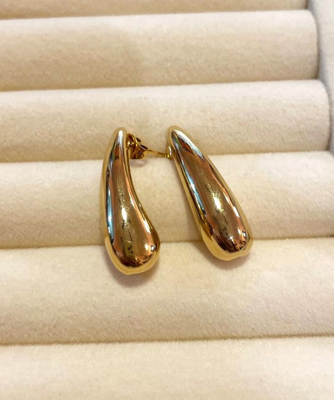 Aretes gota dorados