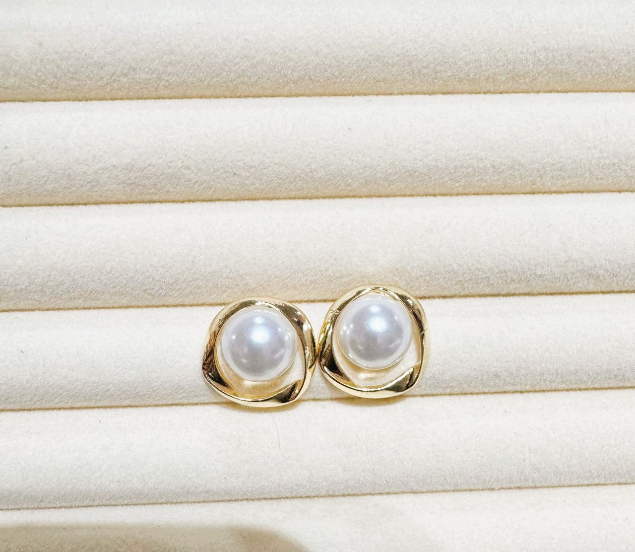 Aretes Perla Dot
