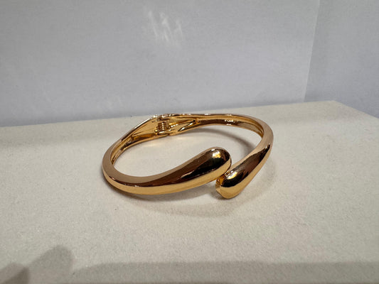 Brazalete cruzada