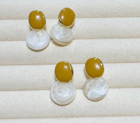 Aretes Mostaza & Marmol