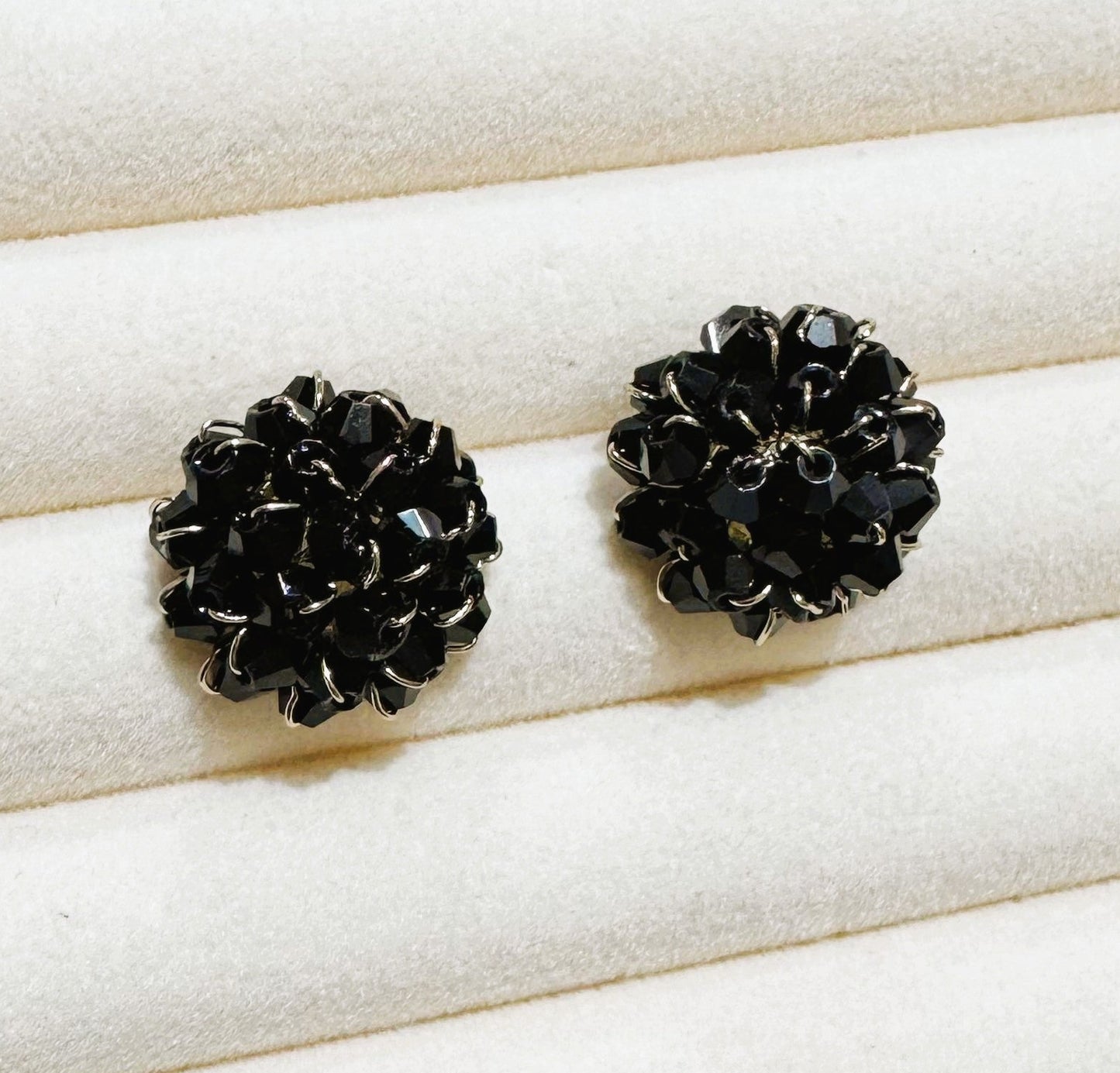 Aretes Black and Gold
