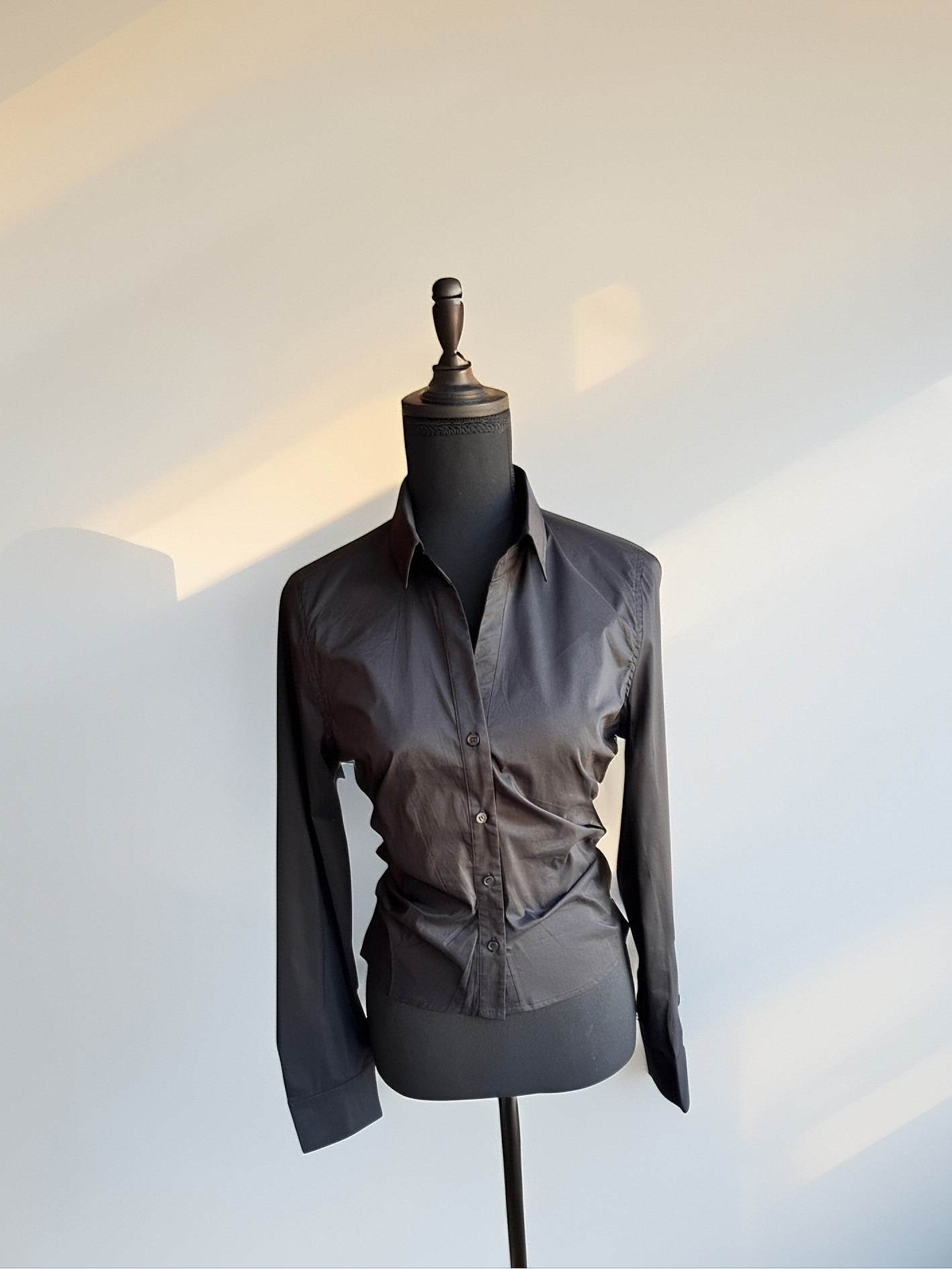 Camisa Ligera-Corta con costados plisados